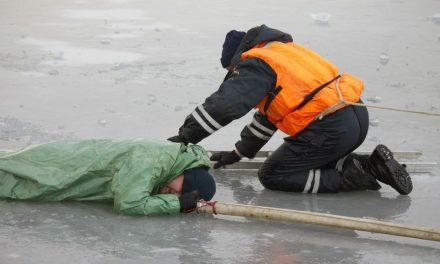 В Смолевичском районе двое рыбаков провалились под лед, один из них погиб