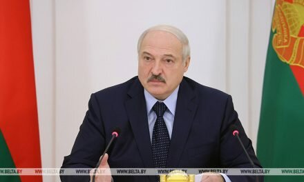 Лукашенко: белорусы голосовали за мир и порядок в стране, и мы обязаны выполнить этот наказ народа