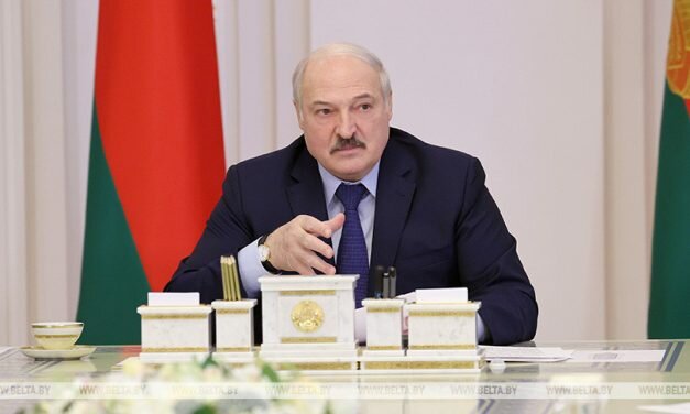 «Мы увидели, кто есть кто» — Лукашенко потребовал разобраться с иностранными фондами и НКО