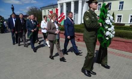 В Смолевичах состоялся торжественный митинг-реквием.