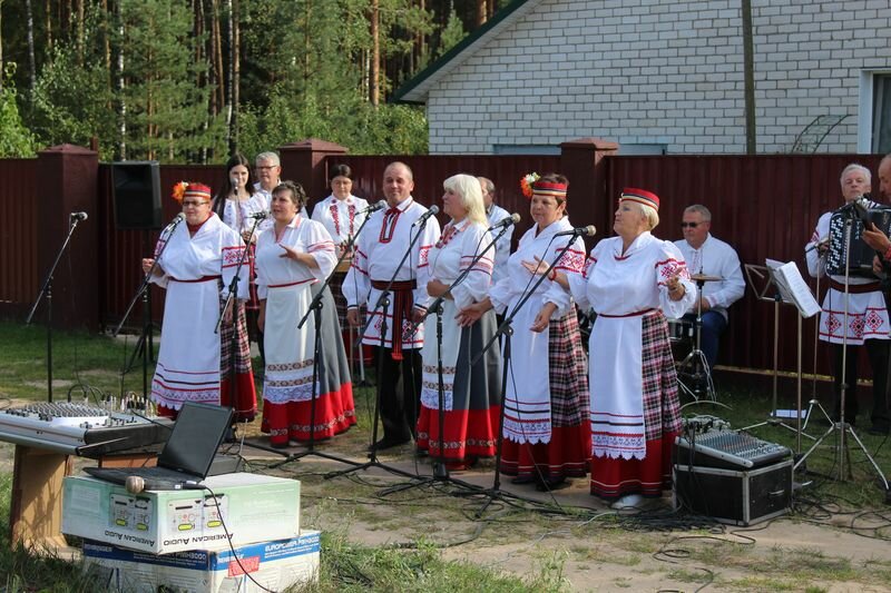 Астравы збіраюць сяброў