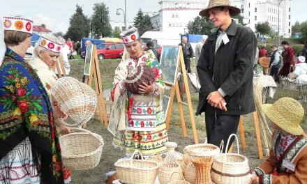 АБЛАСНОЕ СВЯТА РАМЁСТВАЎ “СЛУЦКІЯ ПАЯСЫ”